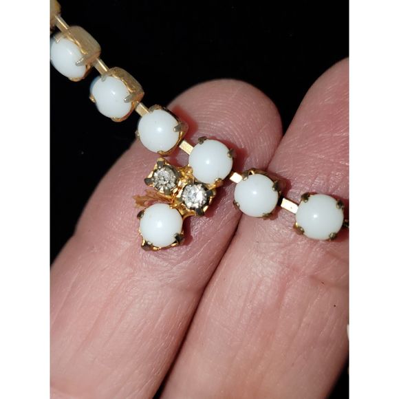 A Costume Jewelry Necklace Vintage Milk Glass Rhinestones Gold Tone Choker As-Is - Picture 5 of 12